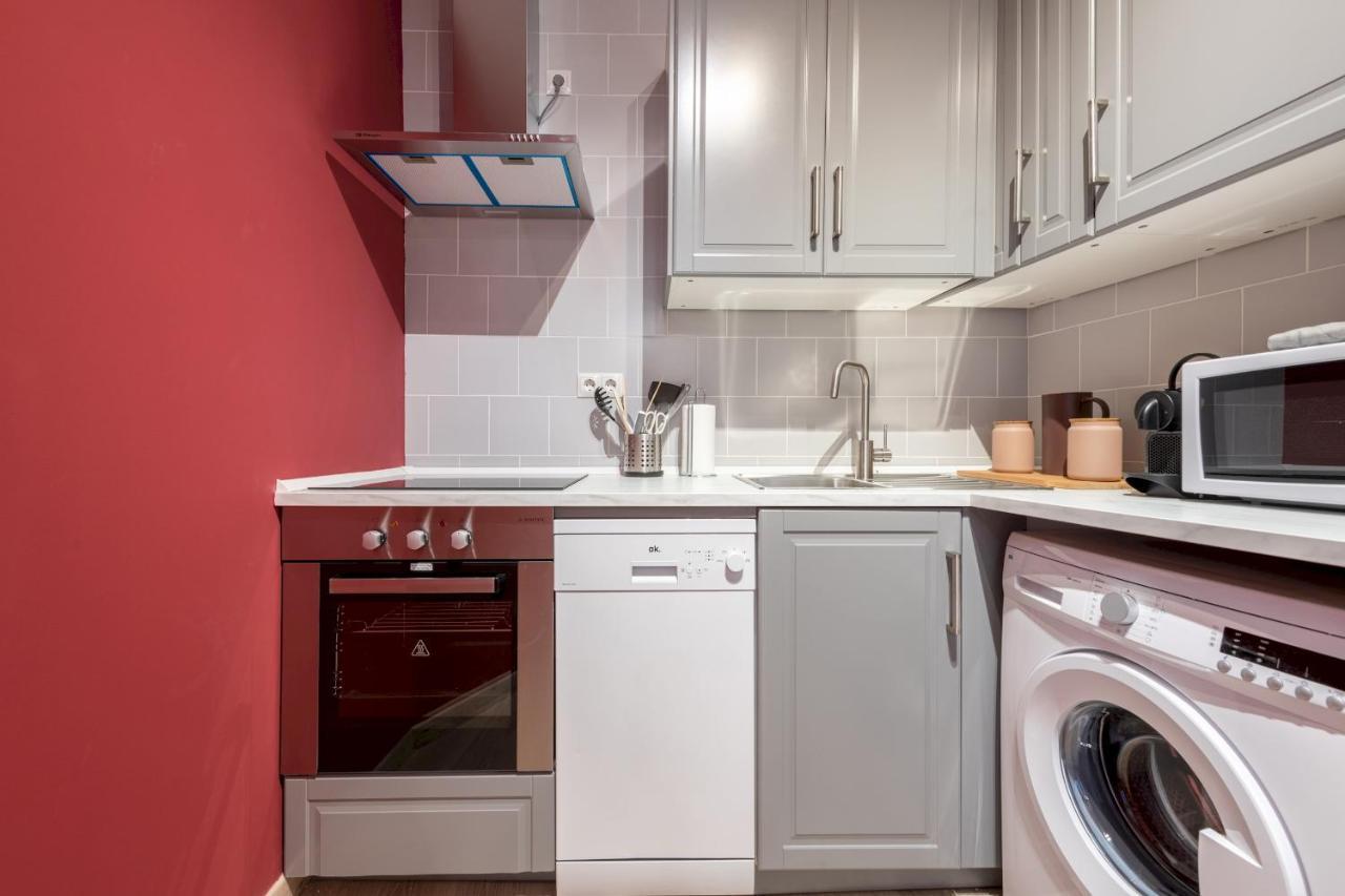 3 Bedrooms 1 Bathroom Furnished - Lavapies- Mintystay 마드리드 외부 사진